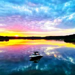 Marina - 80 Metrow Luksusu Z Widokiem Na Jezioro 公寓 *