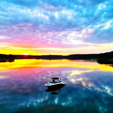 Marina - 80 Metrow Luksusu Z Widokiem Na Jezioro Daire *