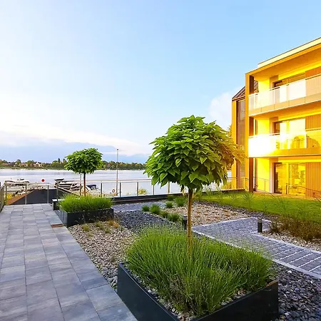 Marina - 80 Metrow Luksusu Z Widokiem Na Jezioro *