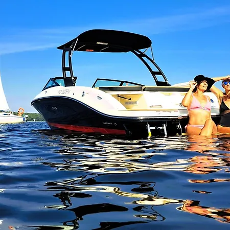 Marina - 80 Metrow Luksusu Z Widokiem Na Jezioro * Оструда