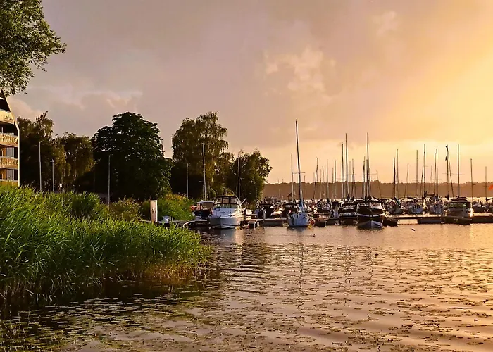 Marina - 80 Metrow Luksusu Z Widokiem Na Jezioro Ostroda